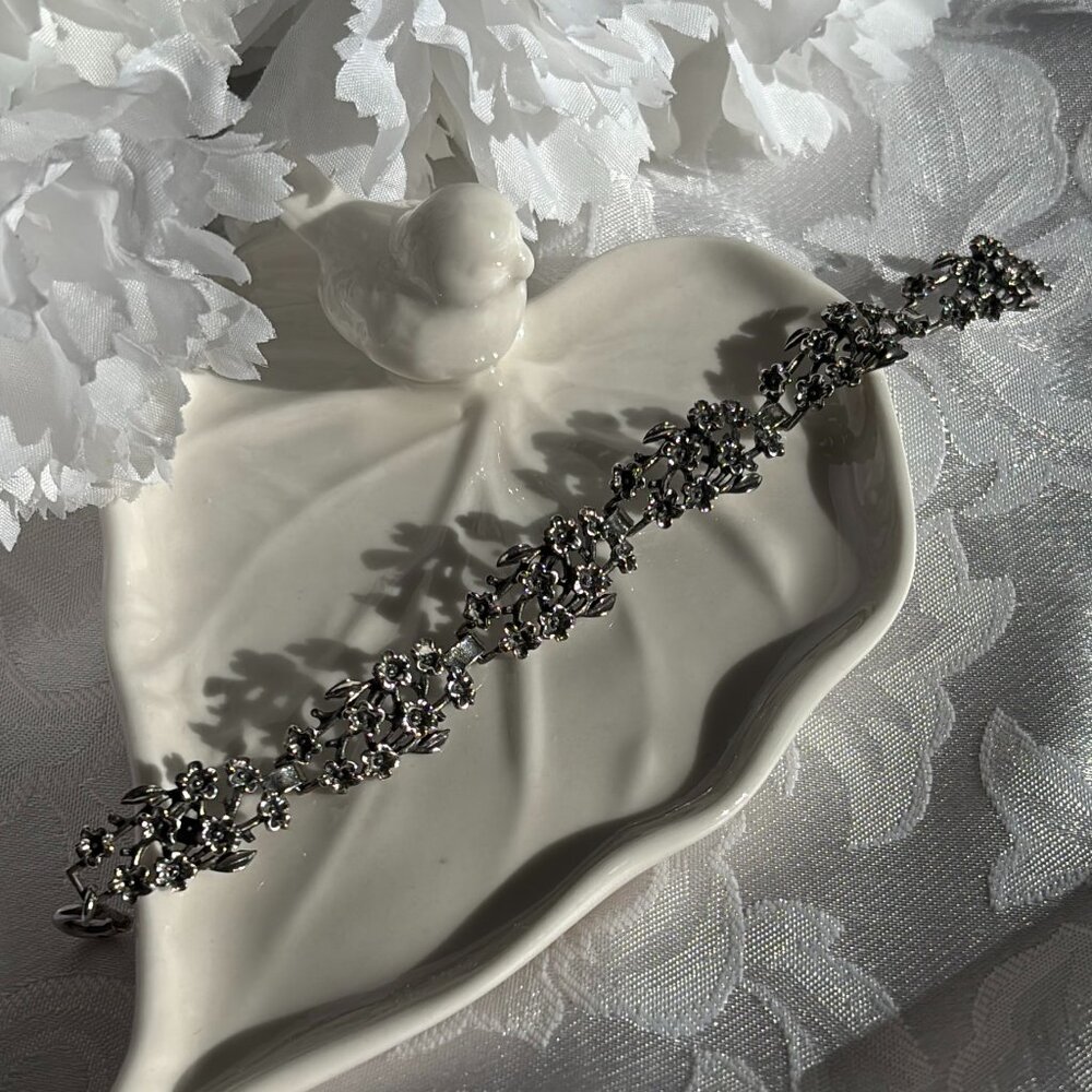 BEAU STERLING SILVER FLORAL LINK BRACELET